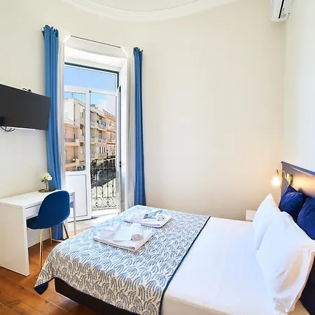 Baron - Couette-café District de Faro